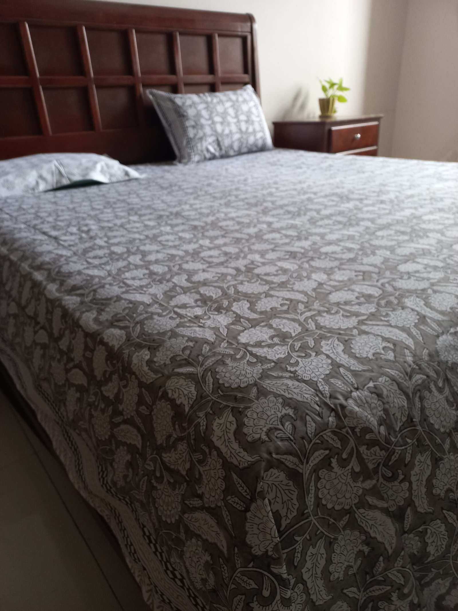 Moonlit Charcoal - Fine Percale Handblocked 300 TC Bedsheet - Image 2