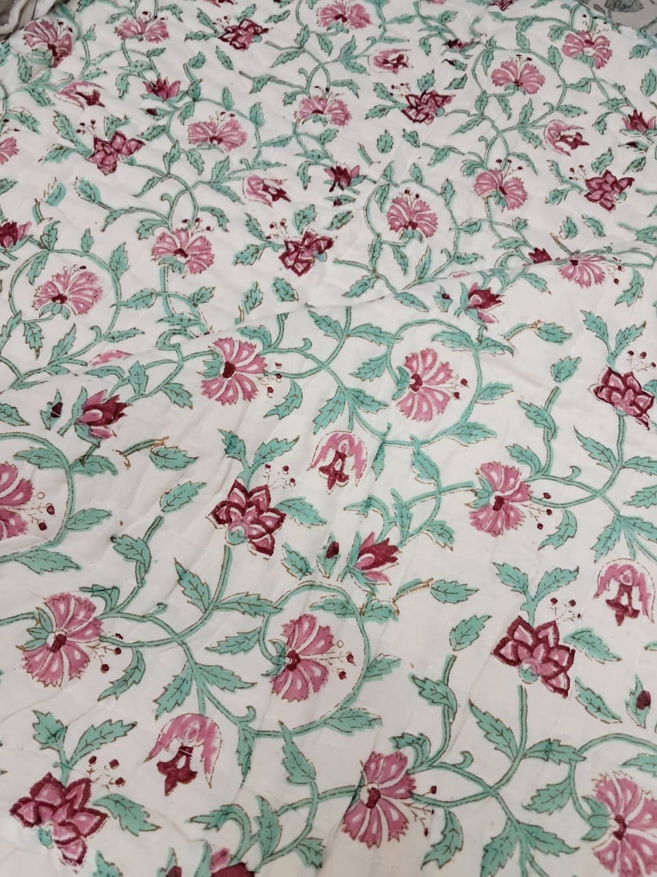 Mughal Floral Crest– Jaipuri Hand-Block Mulmal Cotton Razai - Image 3