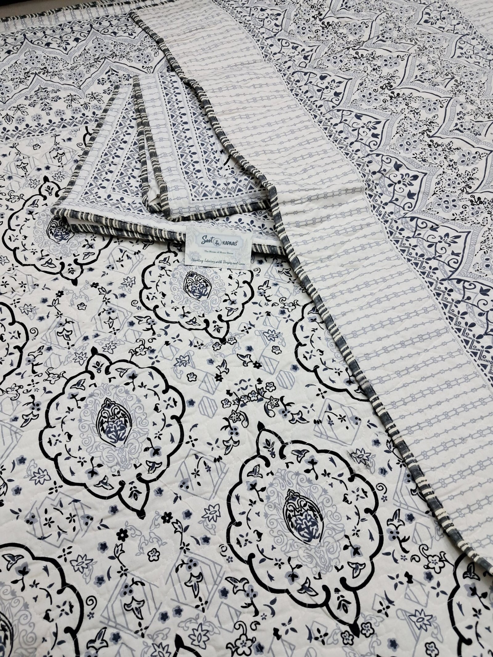 Panijaal Quilted Cotton Bedcover (01) – Super King Size - Image 3