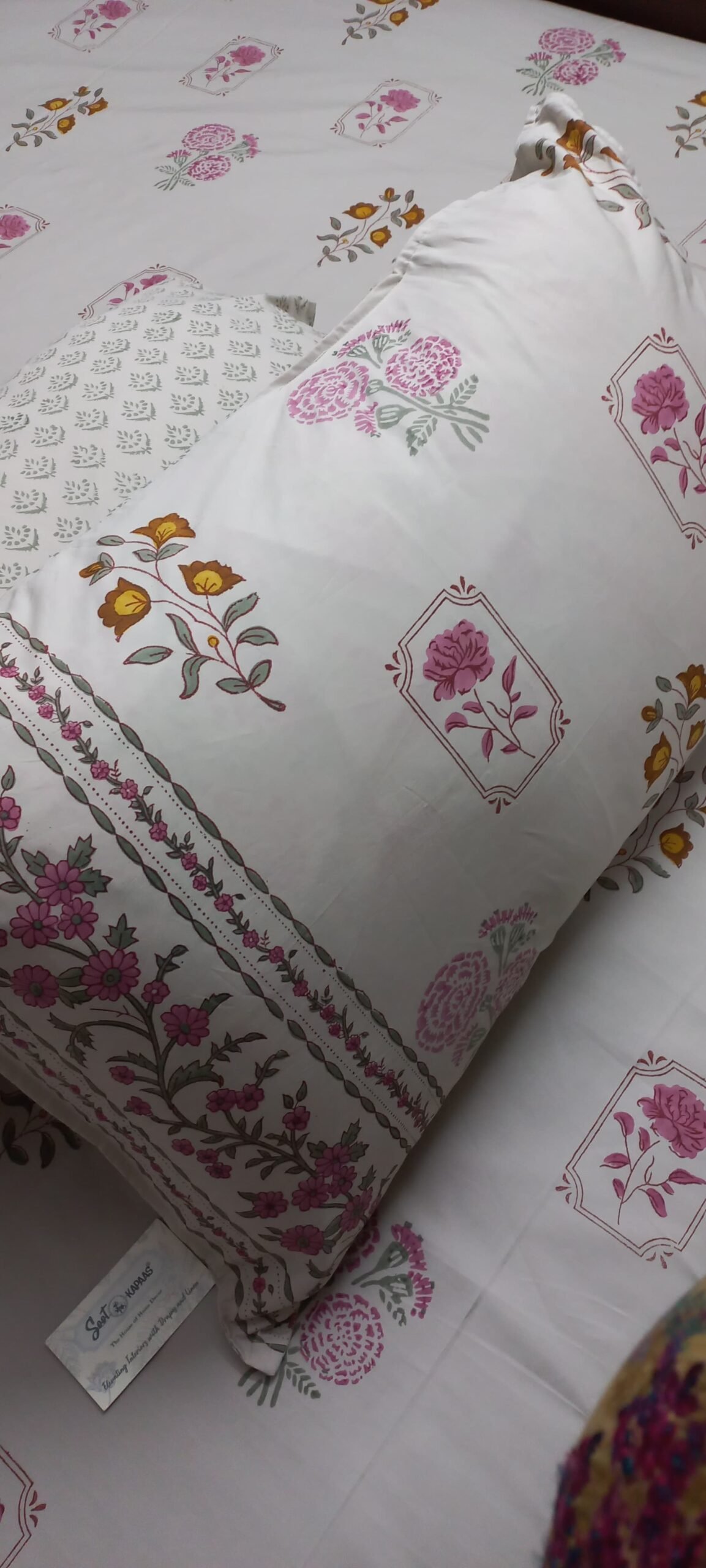 Luxury Percale 400 TC Cotton Hand-Block Bedsheet (108x108) (01)