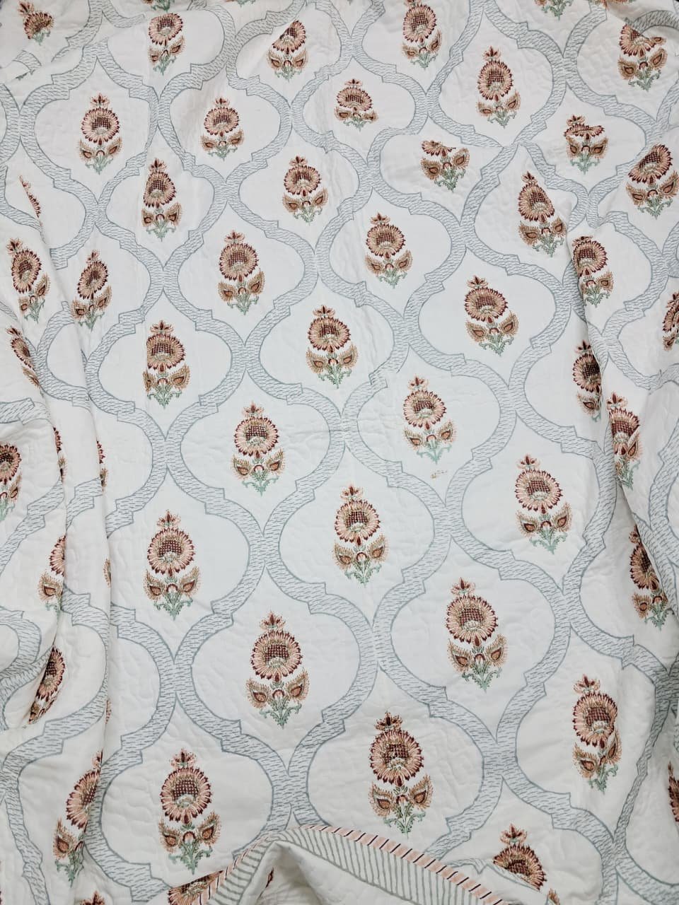 Panijaal Quilted King-Size Reversible Bedcover (01) - Image 2