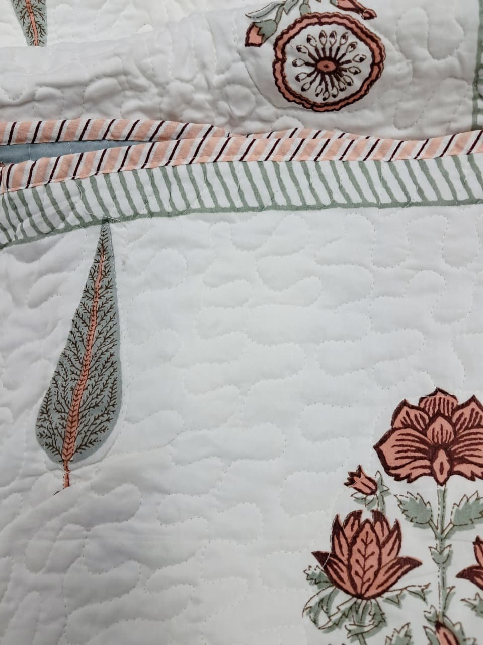 Panijaal Quilted King-Size Reversible Bedcover (01) - Image 6