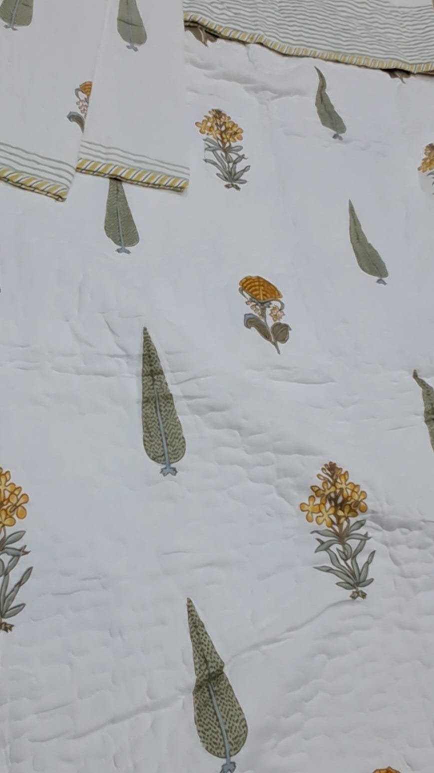 Panijaal Quilted King-Size Reversible Bedcover (03) - Image 2