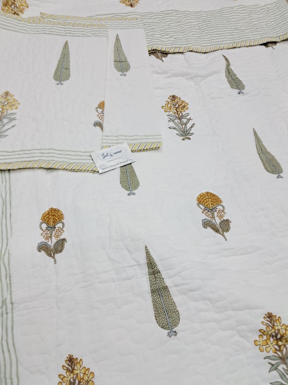 Panijaal Quilted King-Size Reversible Bedcover (03) - Image 5