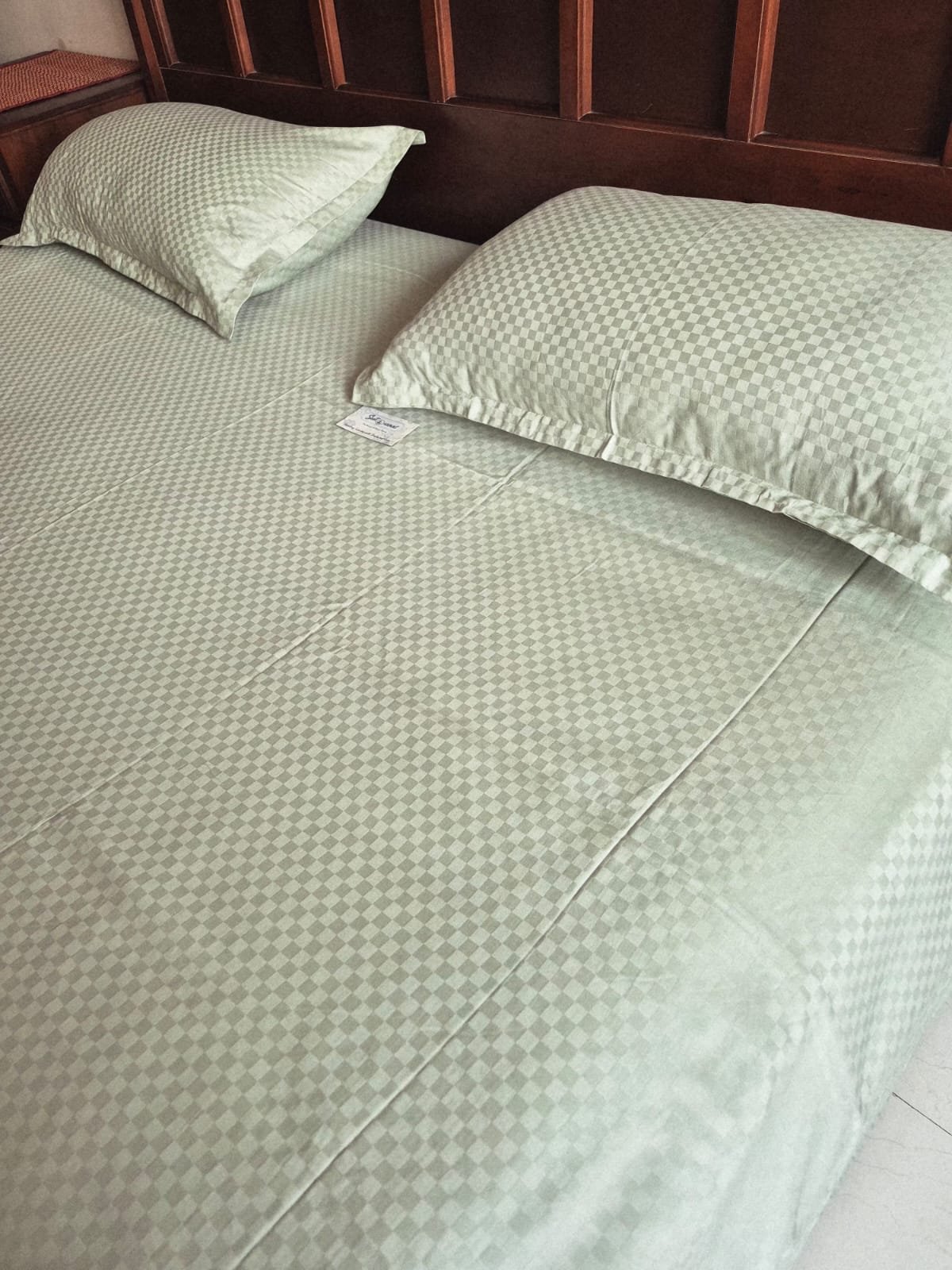 Premium Buttery-Soft Collection Bedsheet (108x108) (02) - Image 7