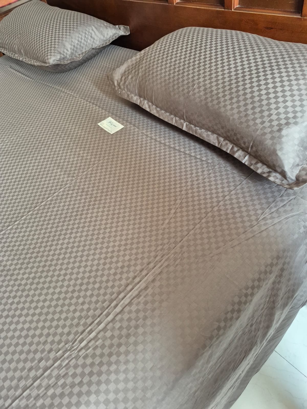 Premium Buttery-Soft Collection Bedsheet (108x108) (03) - Image 6