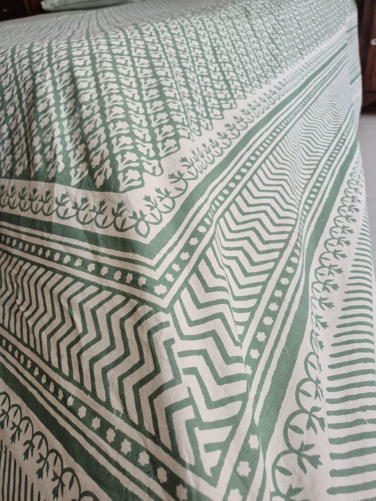 Anardana 108x108 Cotton Bedsheet (01) - Image 3