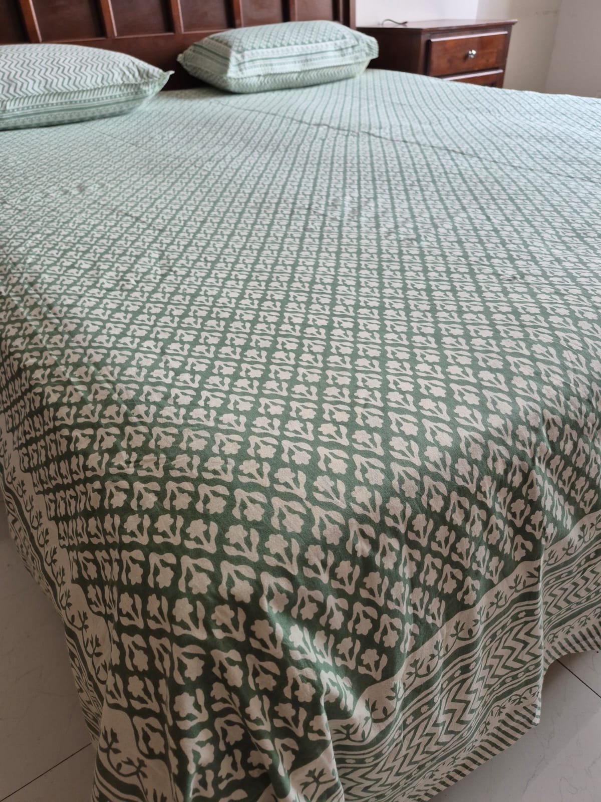 Anardana 108x108 Cotton Bedsheet (01) - Image 5