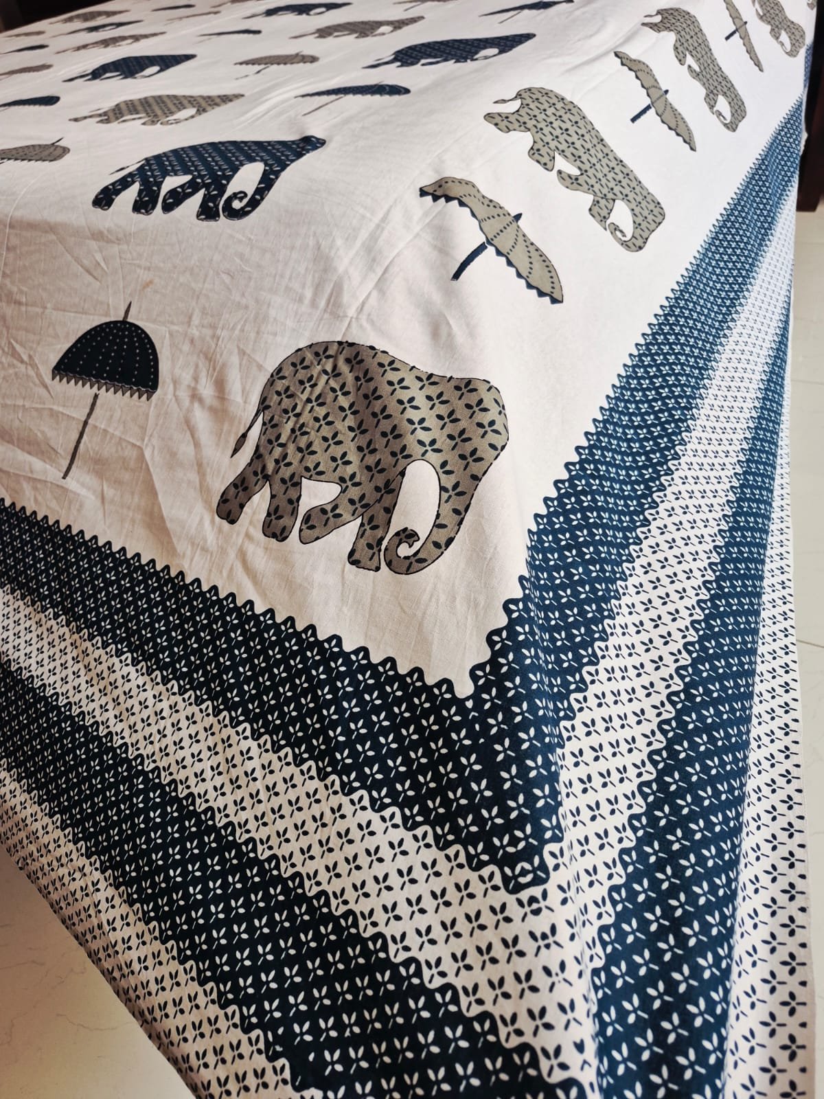 Anardana 108x108 Cotton Bedsheet (03) - Image 6