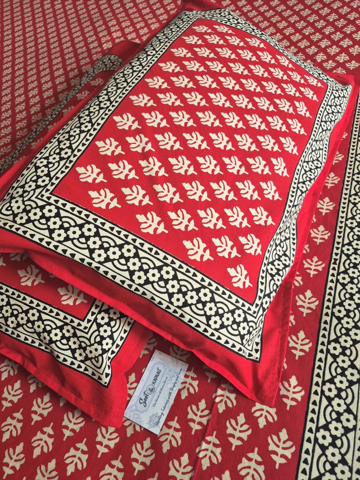 Daily Bloom King Size (98x106) Bedsheet (01)