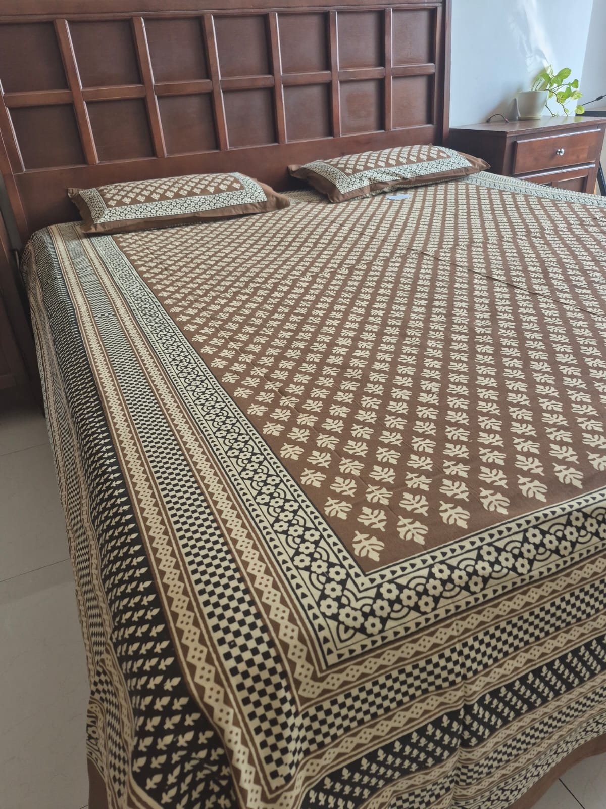 Daily Bloom King Size (98x106) Bedsheet (03) - Image 5